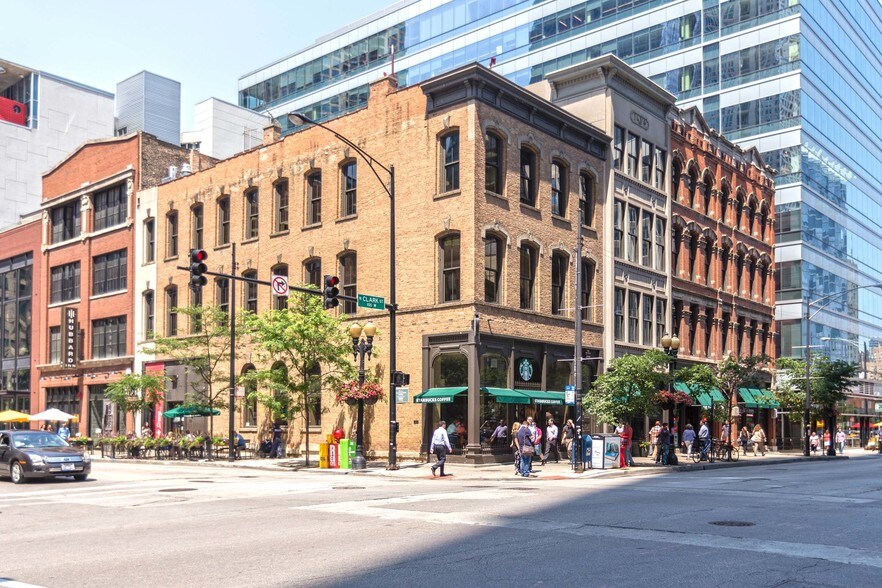 More Photos Of 432 N Clark St, Chicago Loft Creative Space For Lease