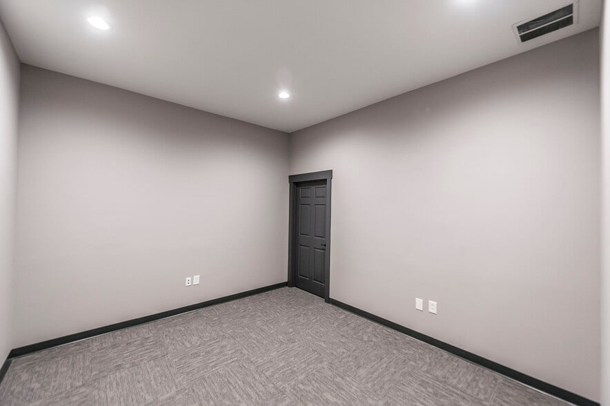 More Photos Of 190D Saundersville Rd, Hendersonville Office For Lease
