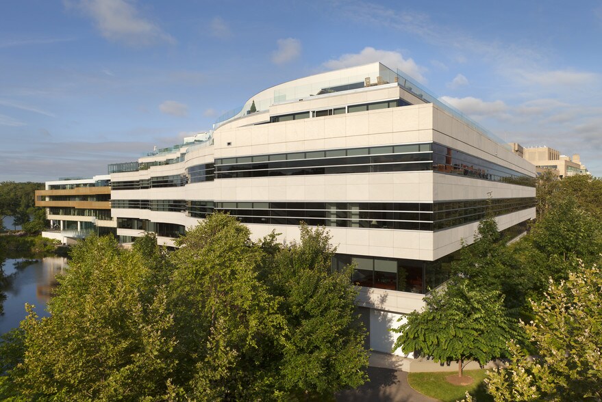 More Photos Of 2900 K St NW, Washington Office For Sale