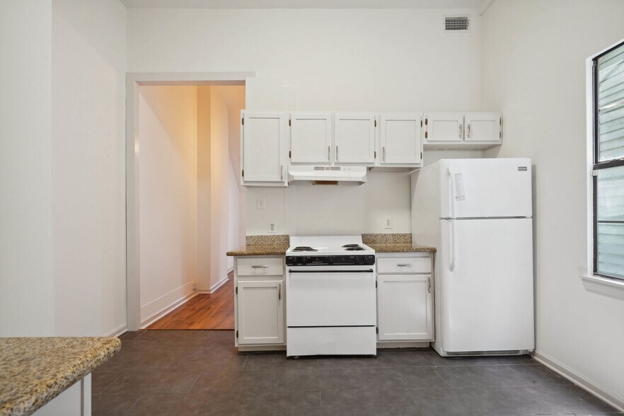 More Photos Of 2008 Foucher St, New Orleans Multifamily For Sale