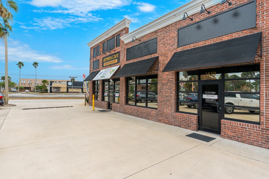 More Photos Of 1508-1510 S Harbor City Blvd, Melbourne Storefront For Lease