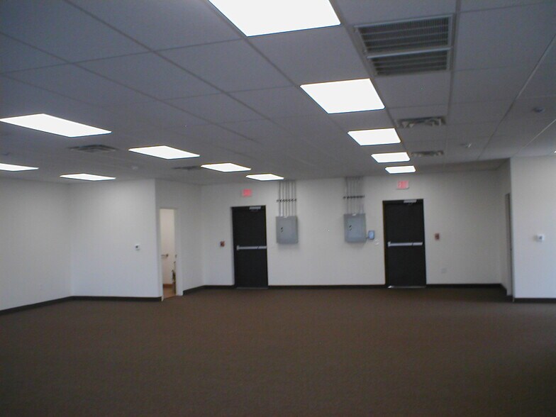 More Photos Of 461 W Apache Trl, Apache Junction Storefront For Lease
