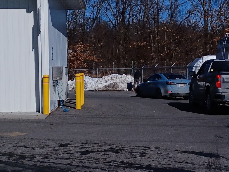 More Photos Of 688 John Fitch Hwy, Fitchburg Carwash For Sale