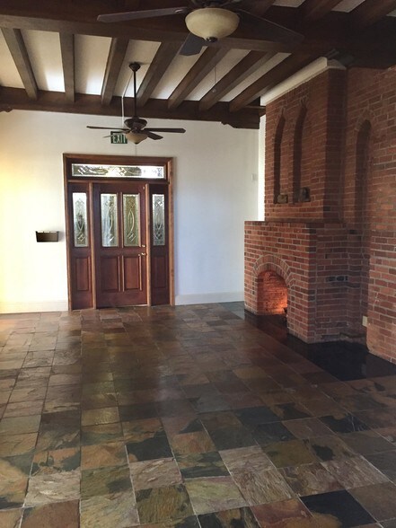 More Photos Of 130 E Kiowa St, Colorado Springs Apartments For Lease