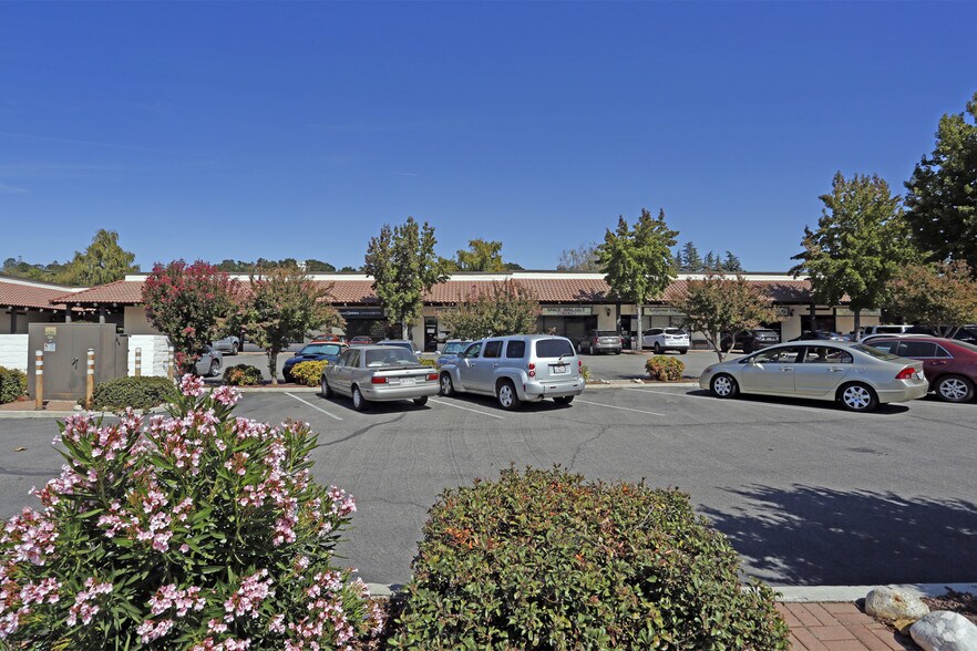 More Photos Of 7425 El Camino Real, Atascadero Storefront Retail Office For Sale