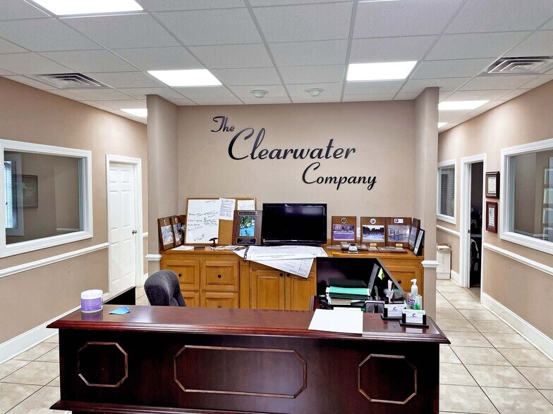 More Photos Of 1682 Lake Murray Blvd, Columbia Flex For Sale