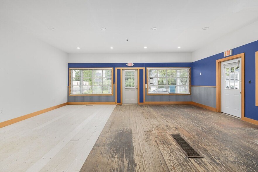 More Photos Of 84-86 Kilvert St, Warwick Restaurant For Sale