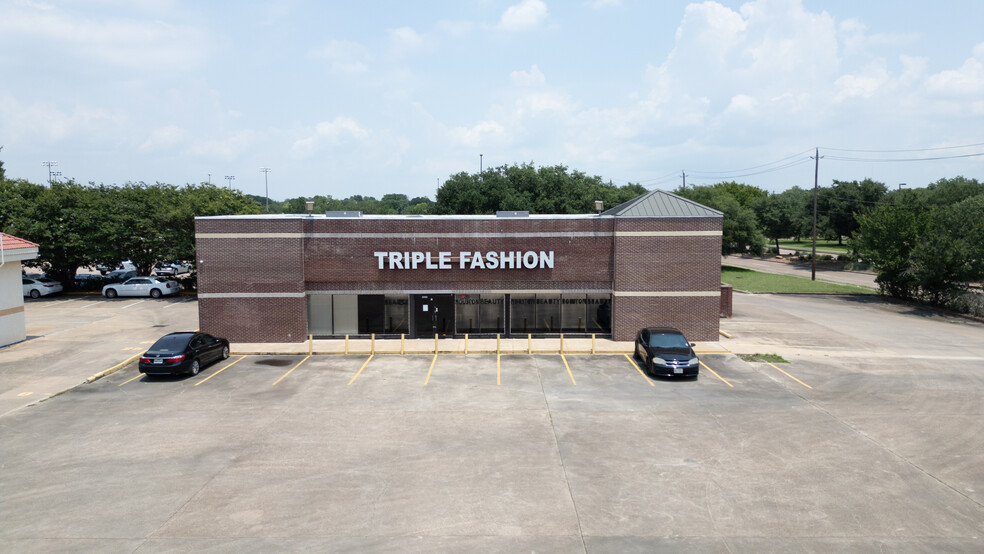 Primary Photo Of 2193 Texas Pkwy, Missouri City Freestanding For Lease