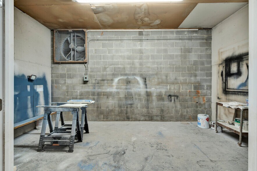 More Photos Of 1050 Whisperwood Trl NE, Cleveland Light Distribution For Sale