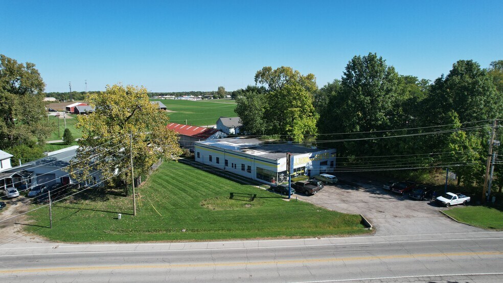 More Photos Of 7086 Southeastern Ave, Indianapolis Flex For Sale