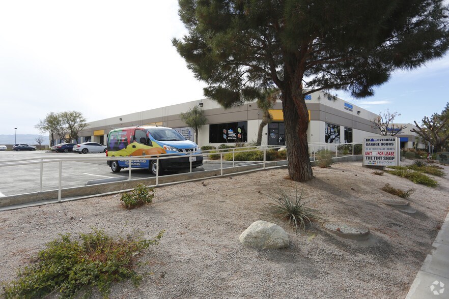 More Photos Of 654 Rancho Vista Blvd, Palmdale Manufacturing For Lease