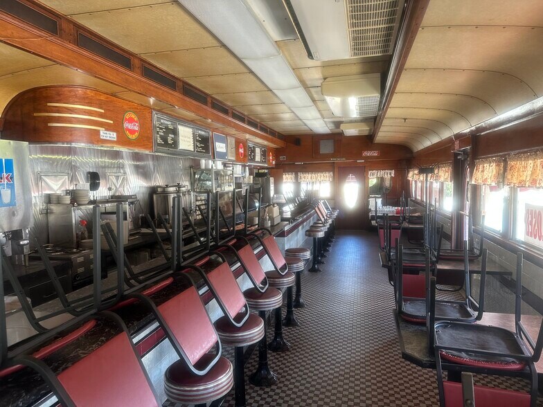 More Photos Of 189 E Lancaster Ave, Malvern Restaurant For Lease