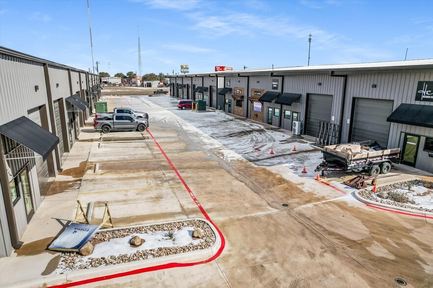 More Photos Of 397 Northridge Rd, Marble Falls Unknown For Lease