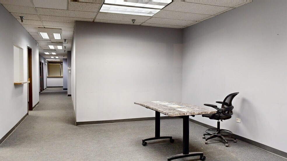 More Photos Of 14707 E 2nd Ave, Aurora Office For Lease