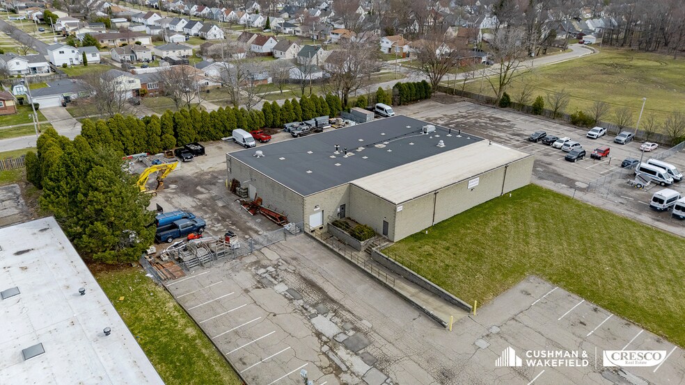 Primary Photo Of 4300 Cranwood Pky, Warrensville Heights Warehouse For Sale
