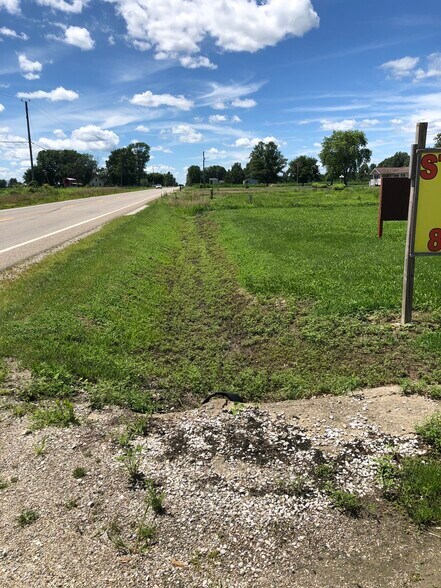 More Photos Of 2453 IN-48 Rd, Shelburn Warehouse For Sale