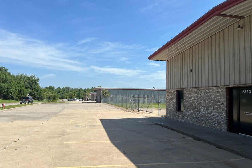 More Photos Of 2820 Global Pky, Midwest City Industrial For Sale