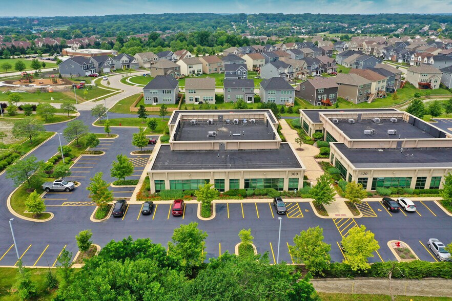 More Photos Of 320 Cardinal Dr, St Charles Medical For Lease