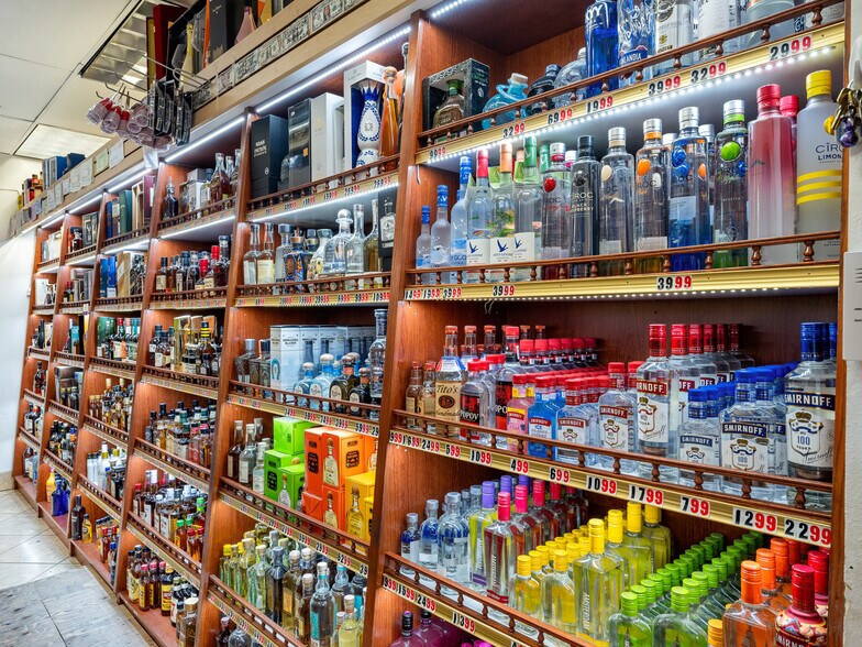 More Photos Of 6000 Mariposa Rd, Oak Hills Service Station For Sale