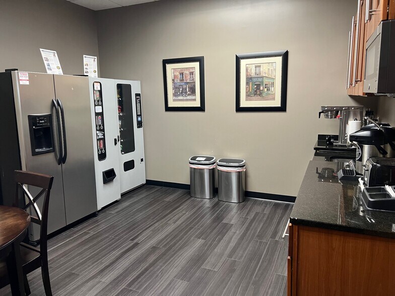 More Photos Of 23505 Smithtown Rd, Excelsior Office For Lease