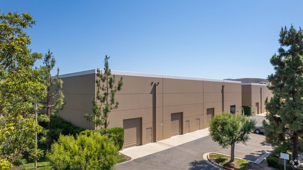 More Photos Of 15 Hubble, Irvine Coworking Space