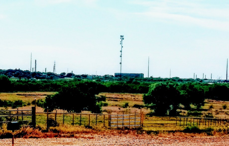 Primary Photo Of 3408 Fm, Cotulla Land For Lease