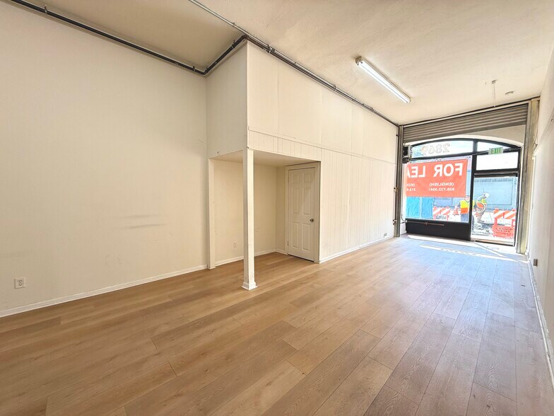 More Photos Of 2869 W 7th St, Los Angeles General Retail For Lease