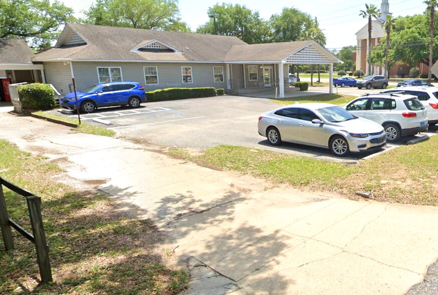 More Photos Of 4828 Davis Hwy, Pensacola Medical For Lease