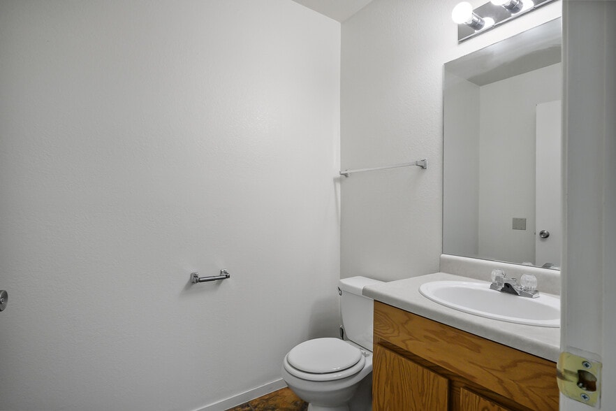 More Photos Of 2220 Nevada West Blvd, Pahrump General Retail For Sale