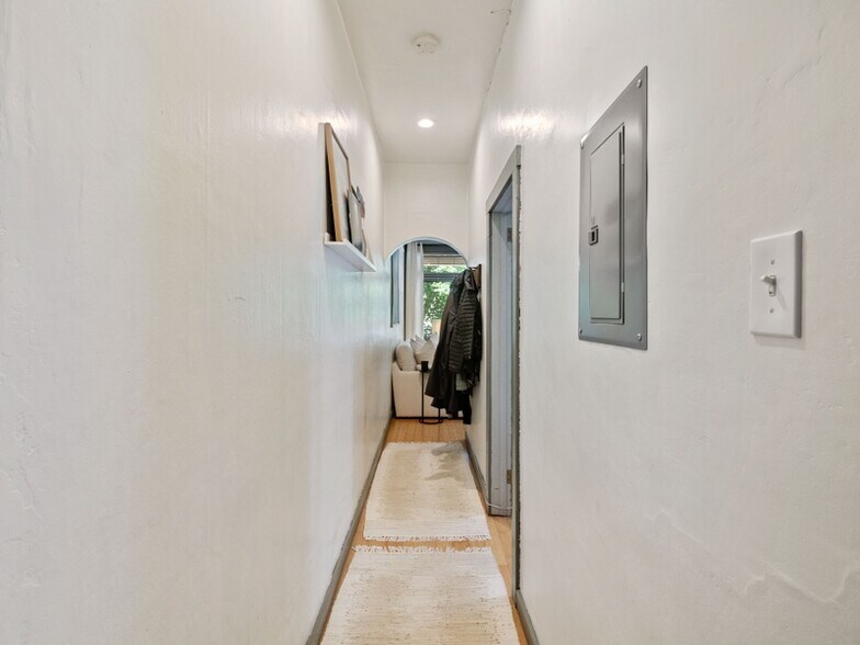More Photos Of 418 E 1st Ave, Salt Lake City Apartments For Sale