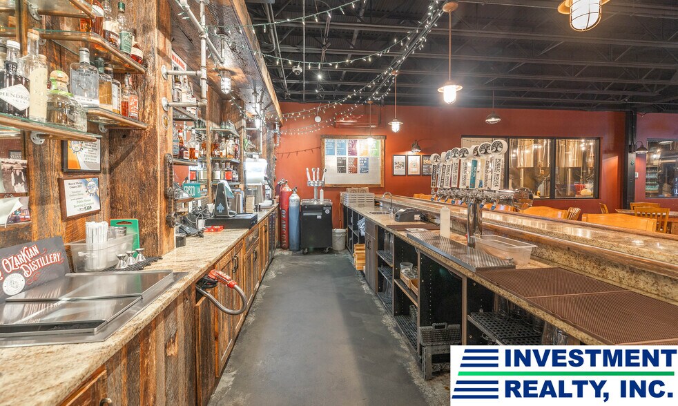 More Photos Of 551 State Route B, Saint James Restaurant For Sale