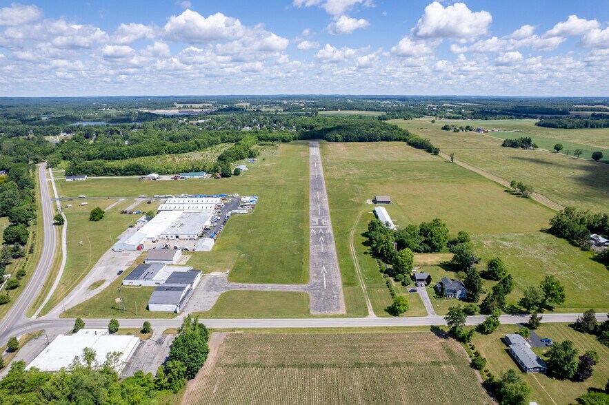Primary Photo Of 4330 Macon Hwy, Tecumseh Airport For Sale