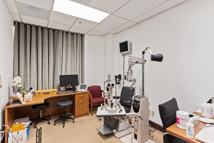 More Photos Of 540 University Ave, Palo Alto Medical For Sale