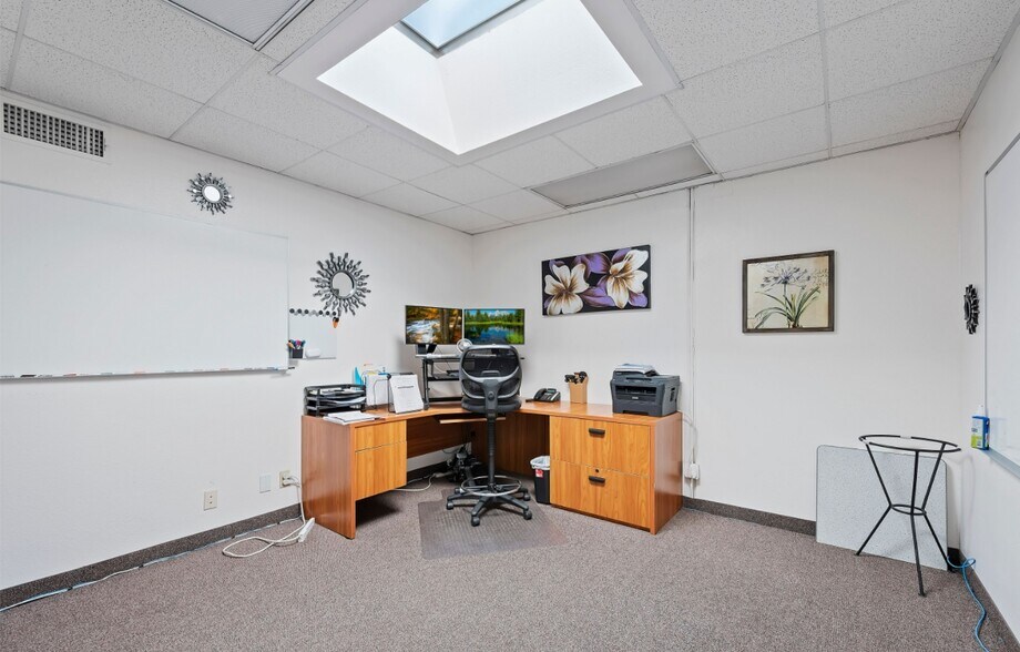 More Photos Of 6056 Corte Del Cedro, Carlsbad Warehouse For Sale