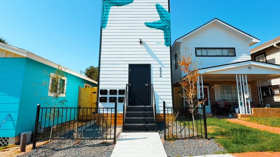 Primary Photo Of 624 Ball, Galveston Apartments For Sale