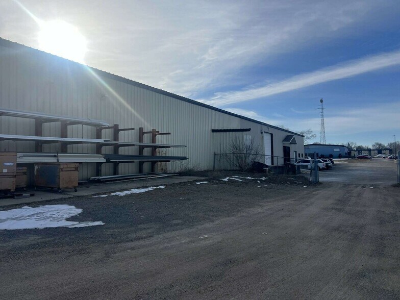 More Photos Of 401 Sundial Dr, Waite Park Warehouse For Sale