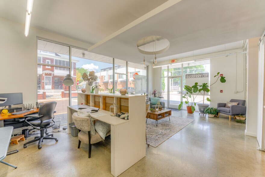 More Photos Of 2259 Young Ave, Memphis Apartments For Sale