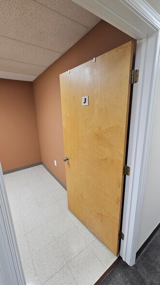 More Photos Of 7131 Rising Sun Ave, Philadelphia Office For Lease