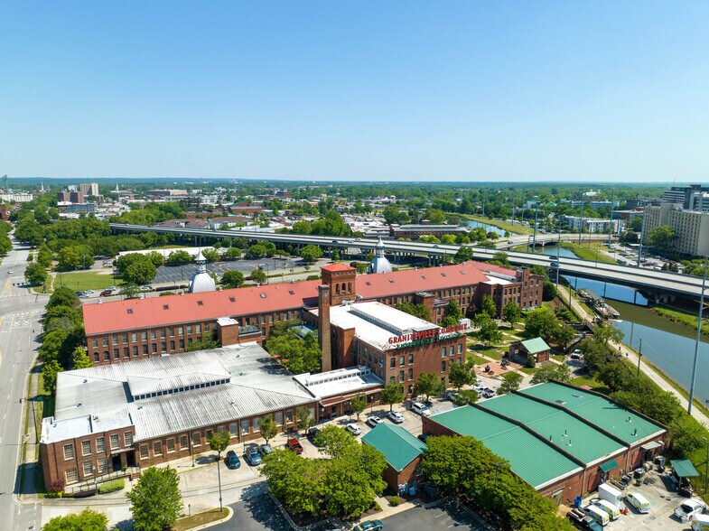 More Photos Of 1450 Greene St, Augusta Unknown For Lease