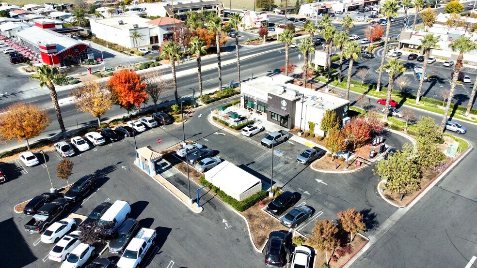 More Photos Of 1555 S San Jacinto Ave, San Jacinto Freestanding For Sale