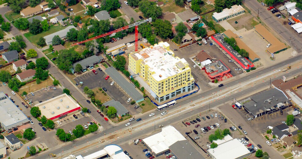 More Photos Of 5701 W Colfax Ave, Lakewood Apartments For Lease