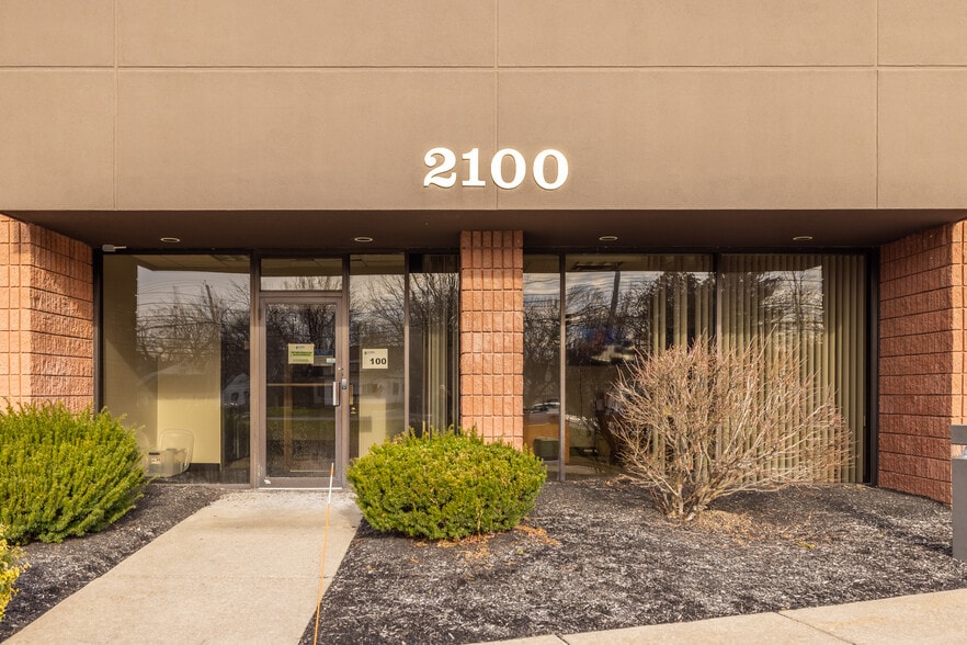 More Photos Of 2100 Brighton Henrietta Town Line Rd, Rochester Office For Lease