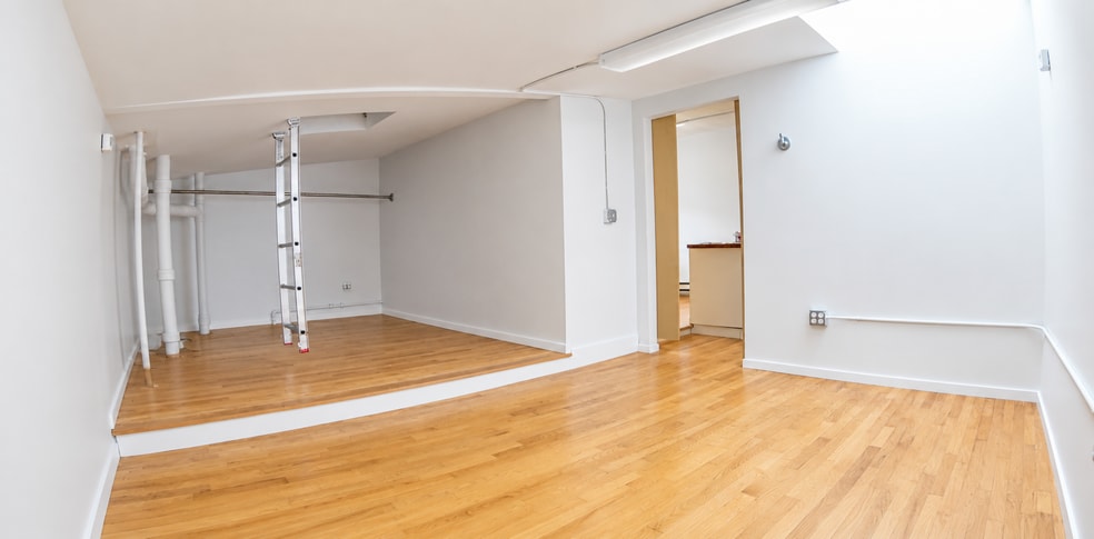 More Photos Of 43-45 Norfolk St, San Francisco Warehouse For Sale