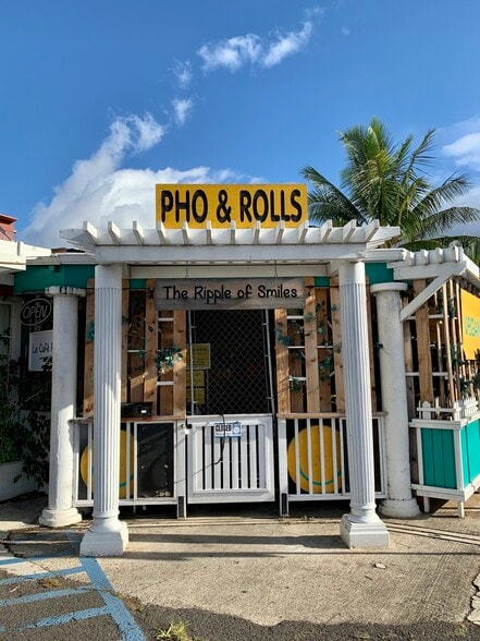 More Photos Of 3040 Waialae Ave, Honolulu Restaurant For Lease