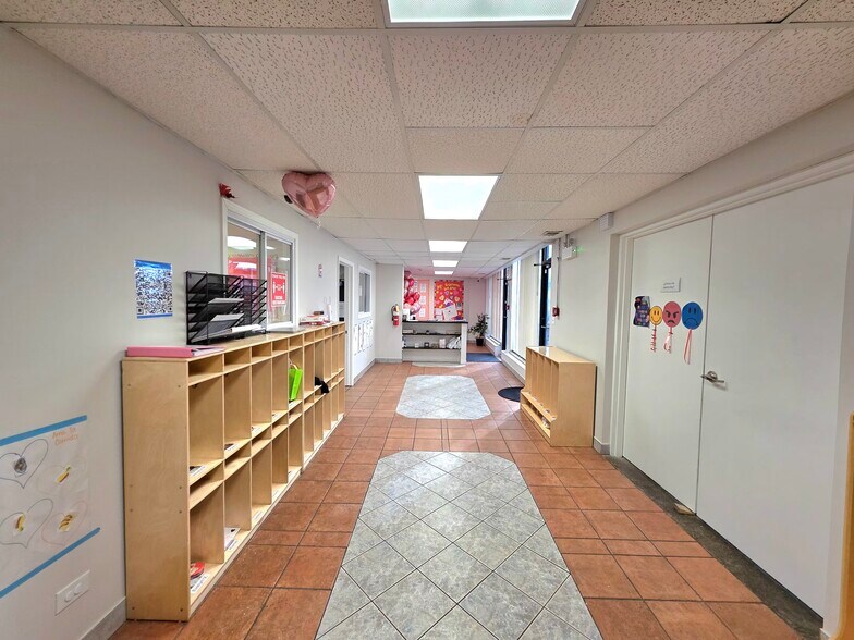 More Photos Of 7815 S Kedzie Ave, Chicago Storefront Retail Residential For Sale