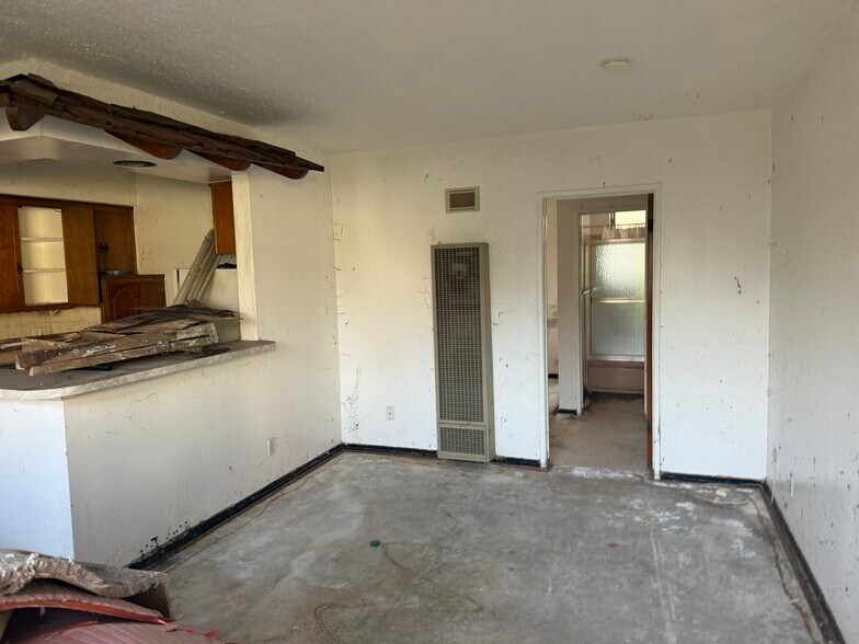 More Photos Of 904 N 1st St, Alhambra Apartments For Sale
