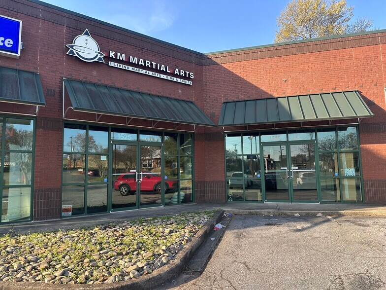 Primary Photo Of 1525 Poinsett Hwy, Greenville Storefront Retail Office For Lease