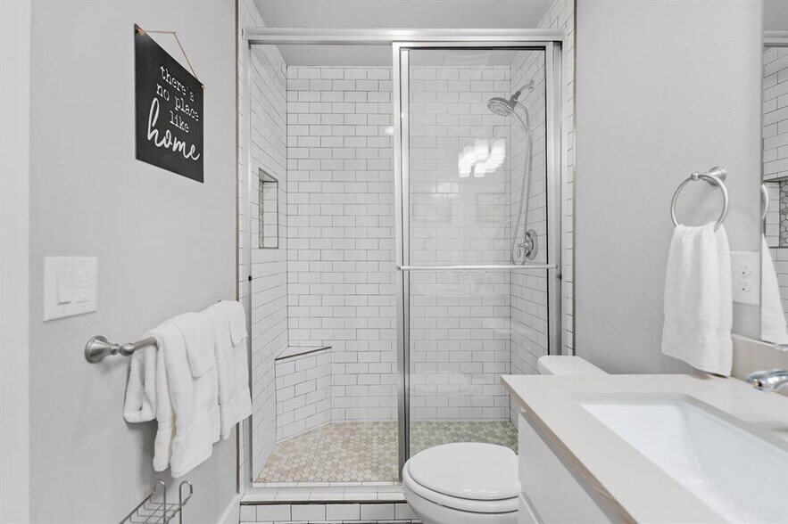 More Photos Of 15924 Stewart Rd, Austin Multifamily For Sale