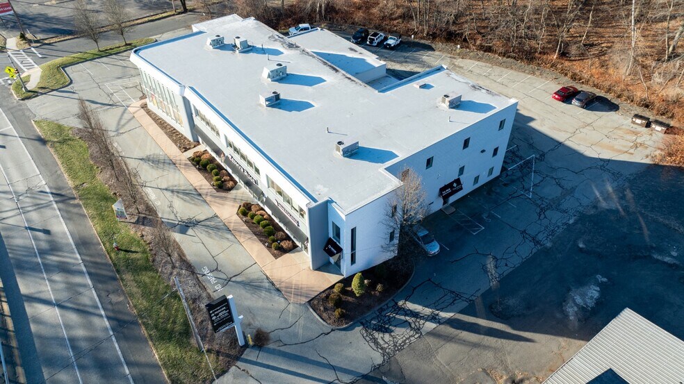 More Photos Of 1680 Riverdale St, West Springfield Storefront Retail Office For Lease