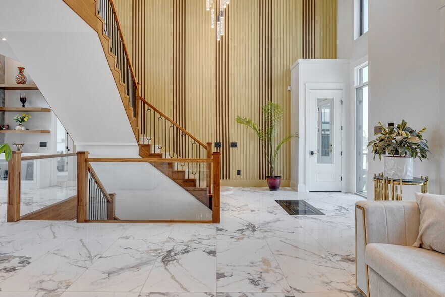 More Photos Of 48017 Harvest Ln E, Foothills Specialty For Sale